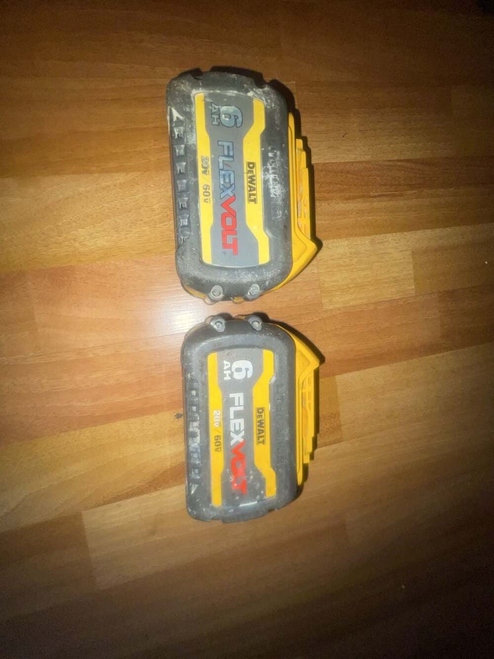 2-Pack DeWalt DCB606 20V/60V FLEXVOLT 6.0Ah Lithium-Ion Batteries